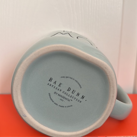 💖Rae Dunn Mug “Dog Mom” coffee mug - Picture 3 of 3